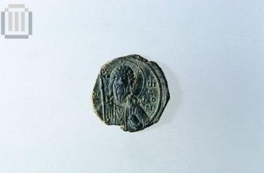 Lead seal of Ioannis asecretis and protonotarios of Manganon (1020-1060)
