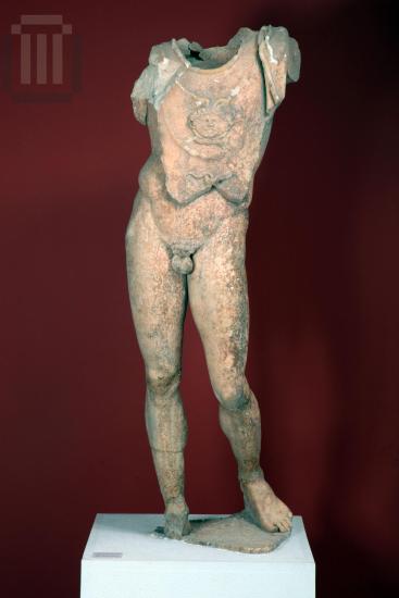 Statue of a male figure, Aigiokhos