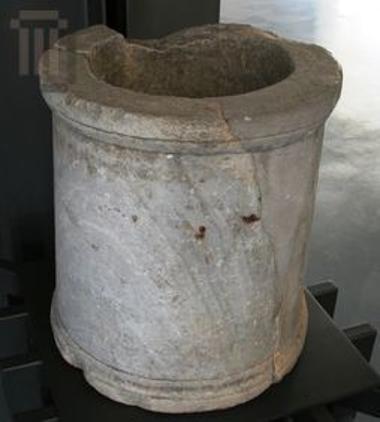Marble well-head