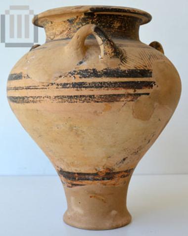 Three-handled amphoriskos