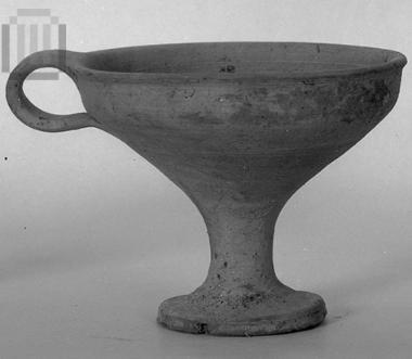 Stemmed kylix