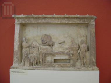 Αναθηματικό ανάγλυφο με παράσταση νεκροδείπνου
