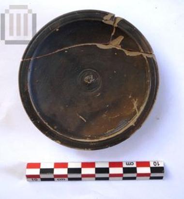 Black-glazed miniature plate