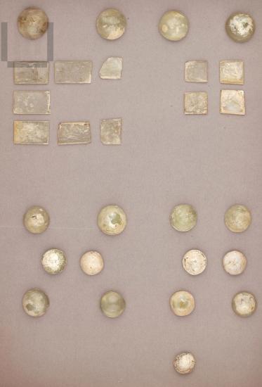 Glass inlays from a wooden kline