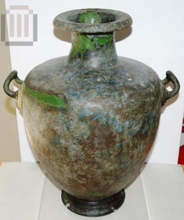 Bronze hydria without decoration