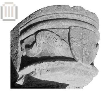 Semicircular console (architectural-building element)
