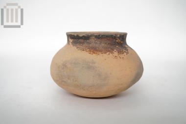 Chytra-shaped pot