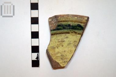 Part of plate's rim