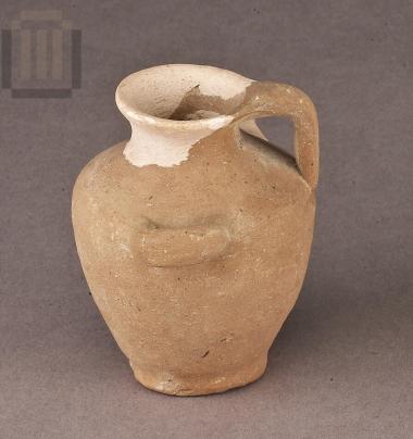 Small clay plain hydria