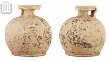 Corinthian aryballos with painted decoration
