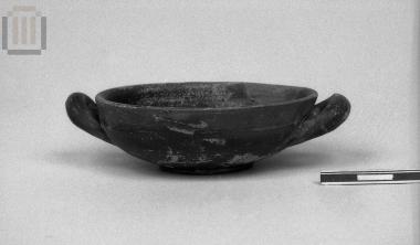 Attic black-glazed Rheneia cup