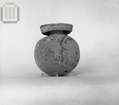 Corinthian globular aryballos