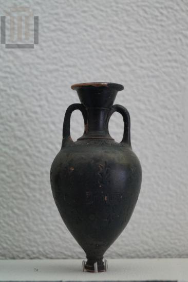 Black painted amphoriskos