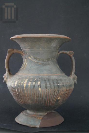 Black painted pelike