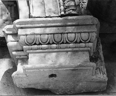 Uppermost part of pilaster
