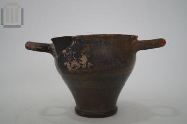 Black painted skyphos