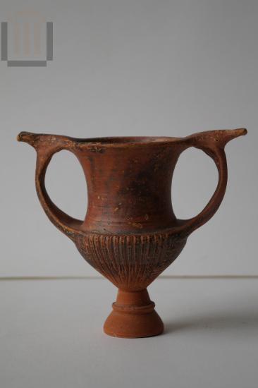 Red painted kantharos