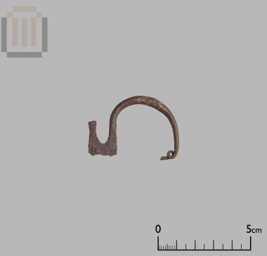 Bronze bow fibula