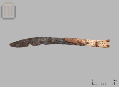 Iron knife