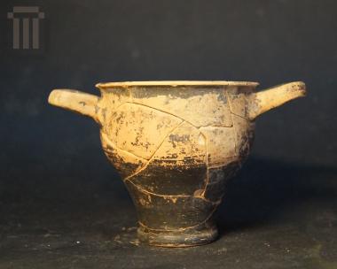 Attic black painted skyphos