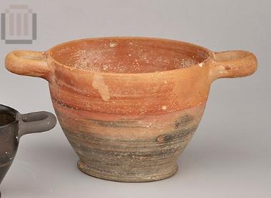 Black glaze kotyle of a Northern Greek workshop