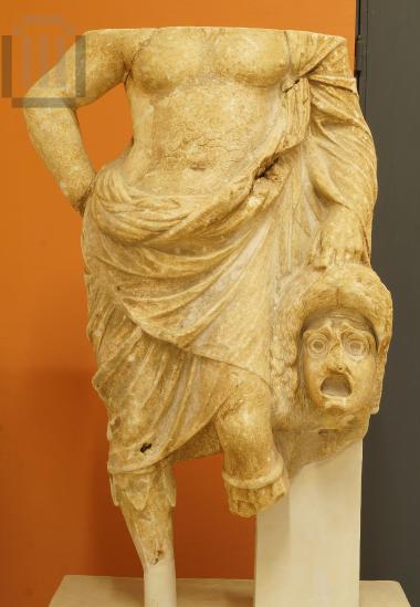 Statue of an actor