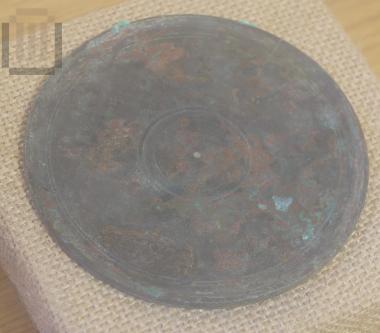 Bronze mirror