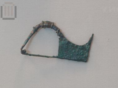 Bronze bow fibula