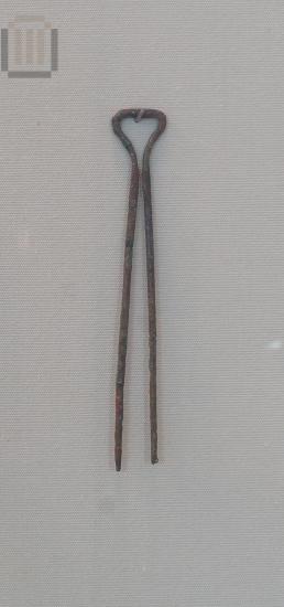 Bronze pin