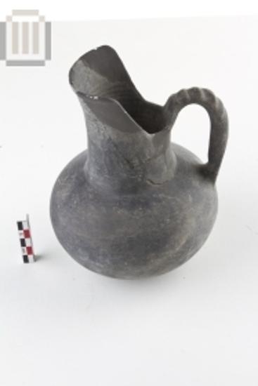 Τροχήλατη οπισθότμητη πρόχους