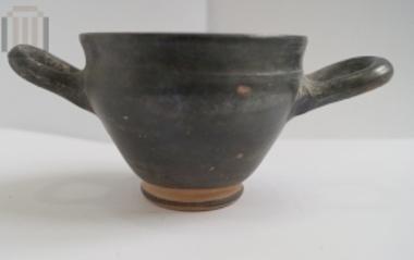 Cup-skyphos