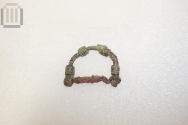 Bronze arched fibula