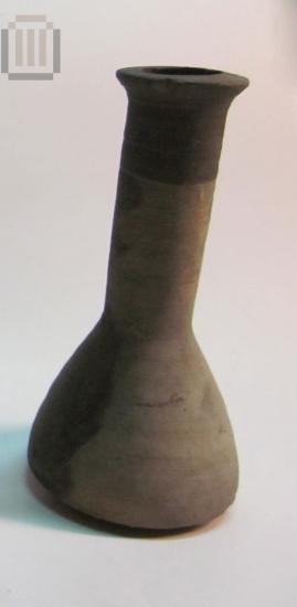 Clay bulbous unguentarium