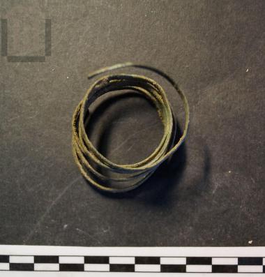 Spiral hair ring