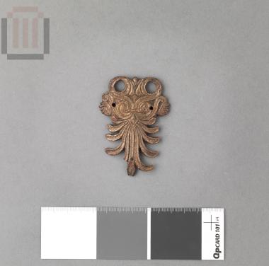 Bronze handle fitting of a bell situla