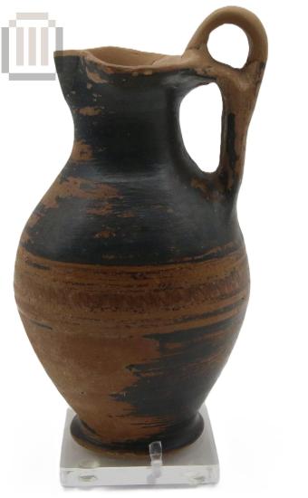 Trefoil oinochoe