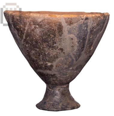 Footed cup