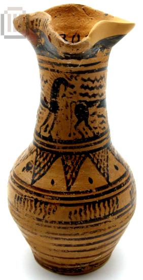 Trefoil oinochoe