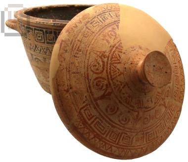 Pyxis witη a lid