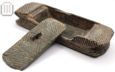 Rectangular  pyxis