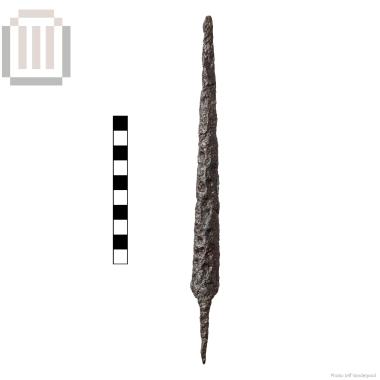 Iron dagger from Gitana