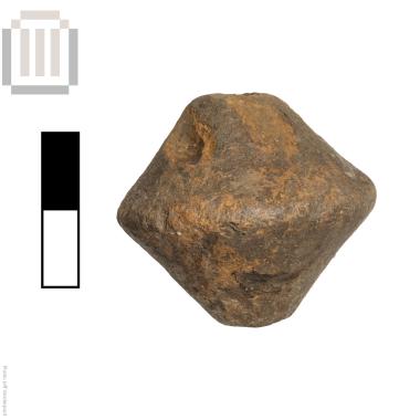 Πήλινο σφοντύλι από τον Πύργο Ραγίου