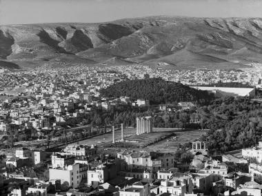 Ο ναός του Ολυμπίου Διός από την Ακρόπολη, 1937/38
