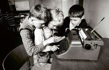 Στο κεντρικό αστυνομικό τμήμα, 1972