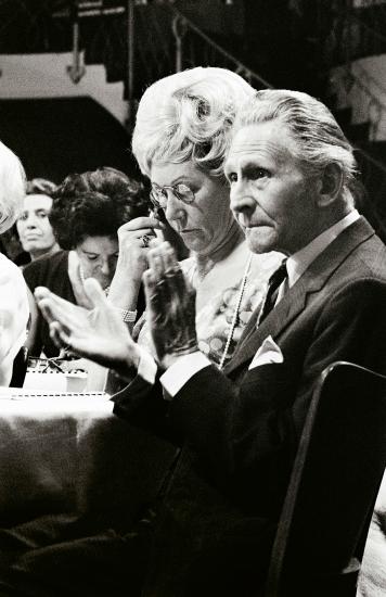 Deutsches Theater, στο Χορό των Χρυσανθέμων, 1974