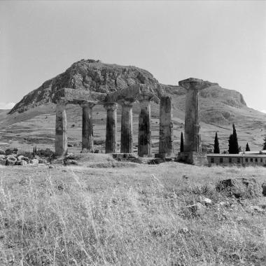 Αρχαιολογικός χώρος. Ναός Απόλλωνα στην Κόρινθο