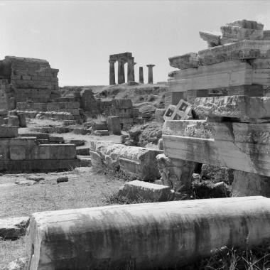Αρχαιολογικός χώρος. Ναός Απόλλωνα στην Κόρινθο