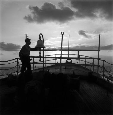 Πηγαίνοντας για Σκιάθο, στην πλώρη του Κύκνος