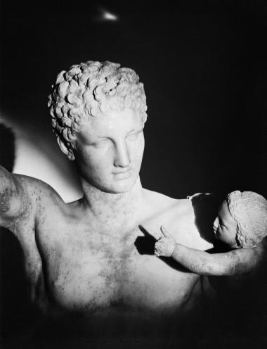 Ο Ερμής του Πραξιτέλη, Αρχαιολογικό Μουσείο Ολυμπίας, 1927-30