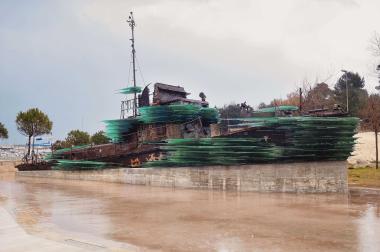 L’ Approdo, Opera all’ Umanita Migrante (Άφιξη, έργο για τη μεταναστεύουσα ανθρωπότητα)